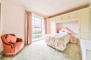 Bedroom- click for photo gallery